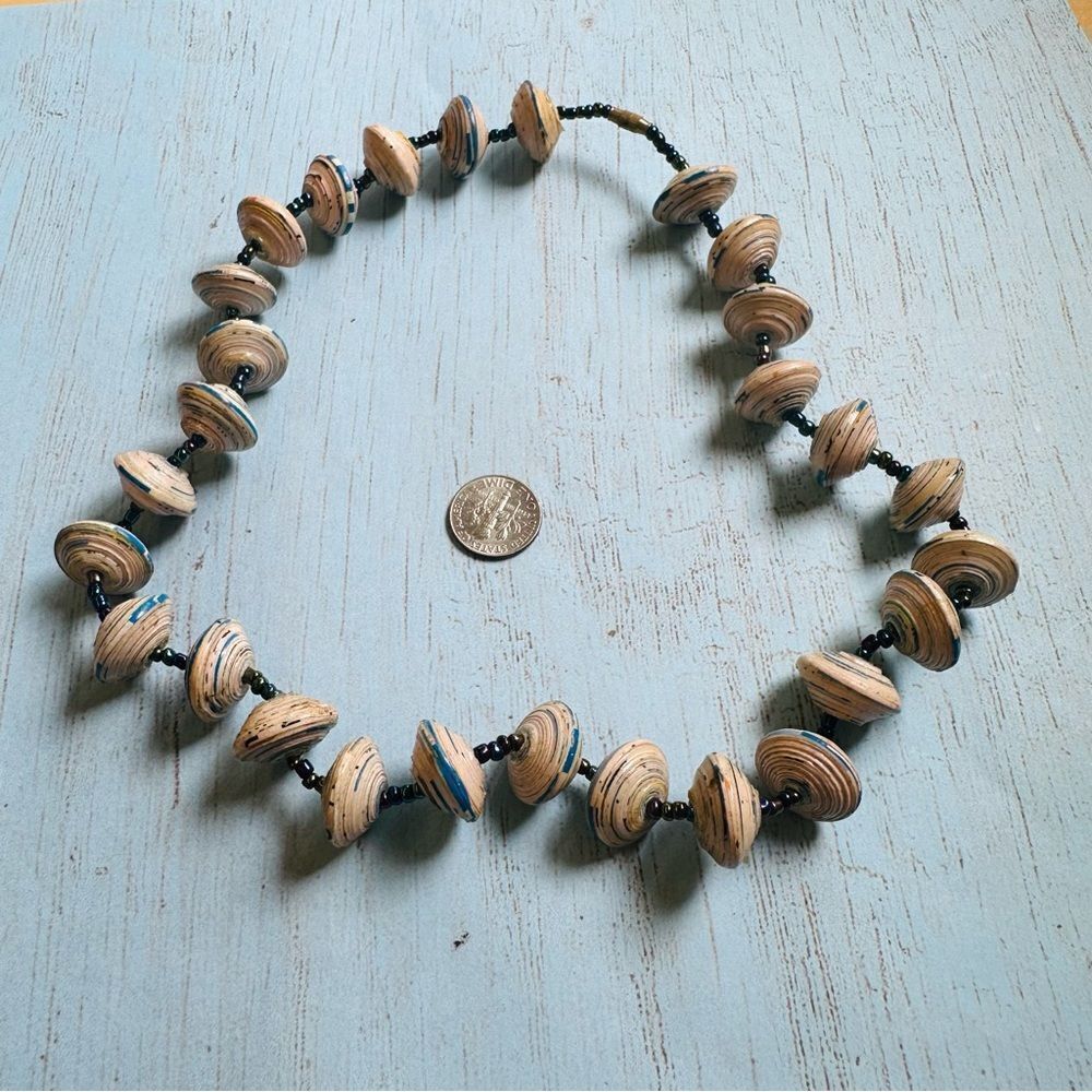 Vintage‎ Paper Bead Tan Blue Disc Shape Necklace 18 In